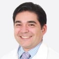 Dr. Héctor A. Garza · Odontólogo