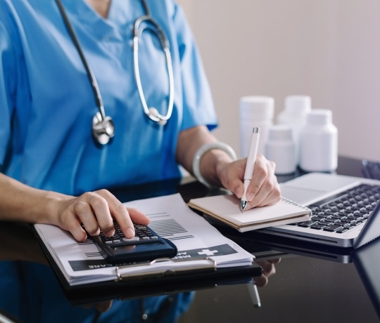 Gastos deducibles de impuestos para médicos en México